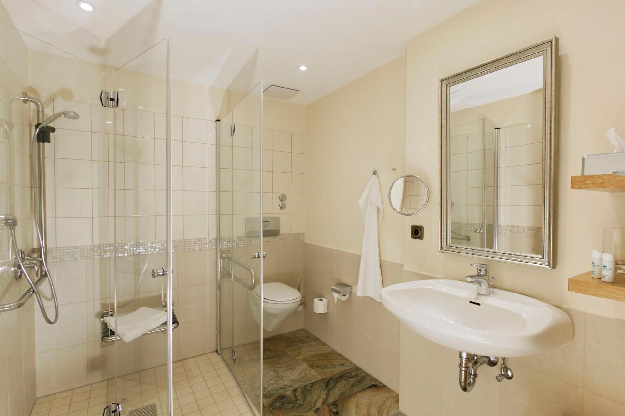 Romantik Hotel Waldschloesschen Schleswig Oda fotoğraf