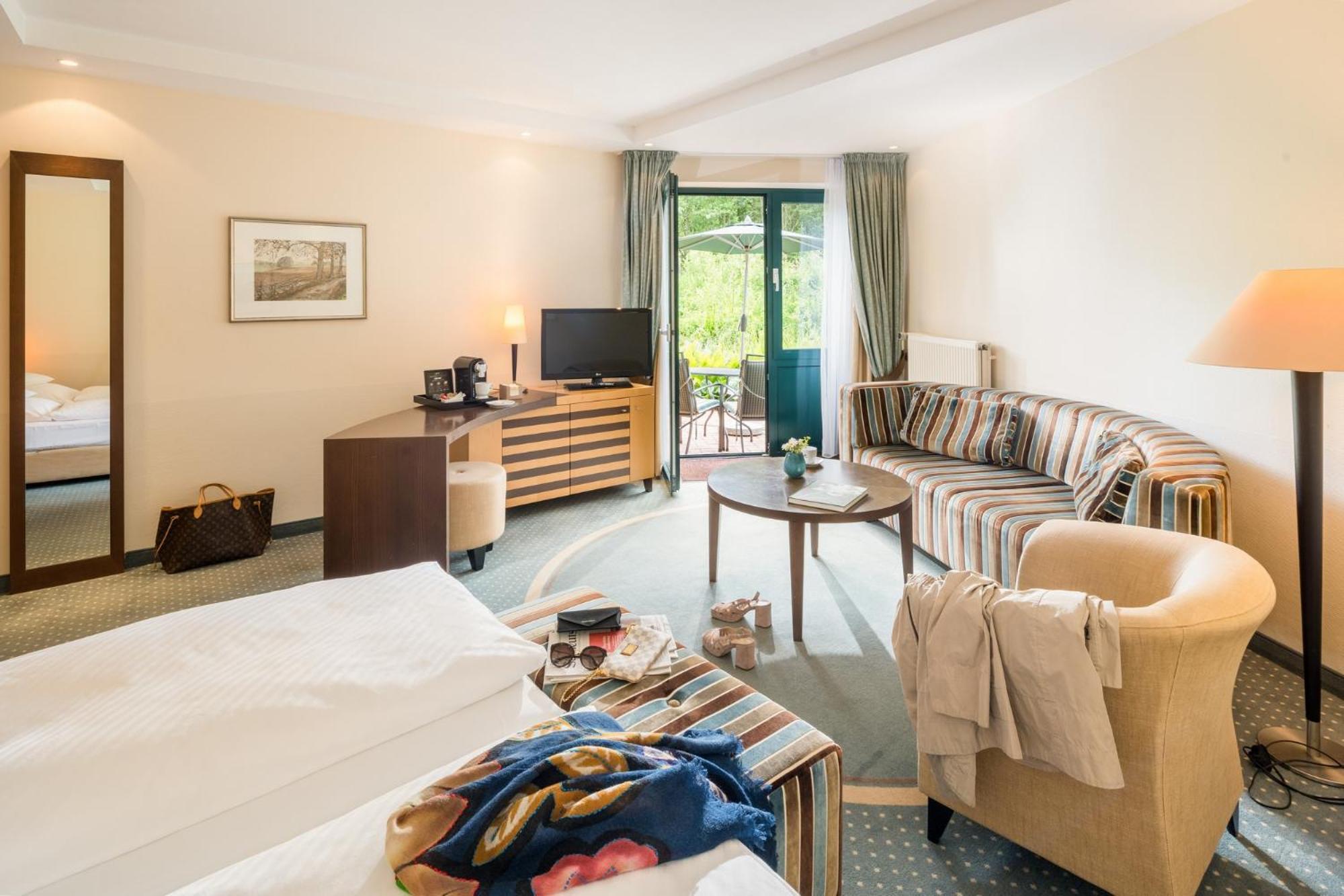 Romantik Hotel Waldschloesschen Schleswig Dış mekan fotoğraf